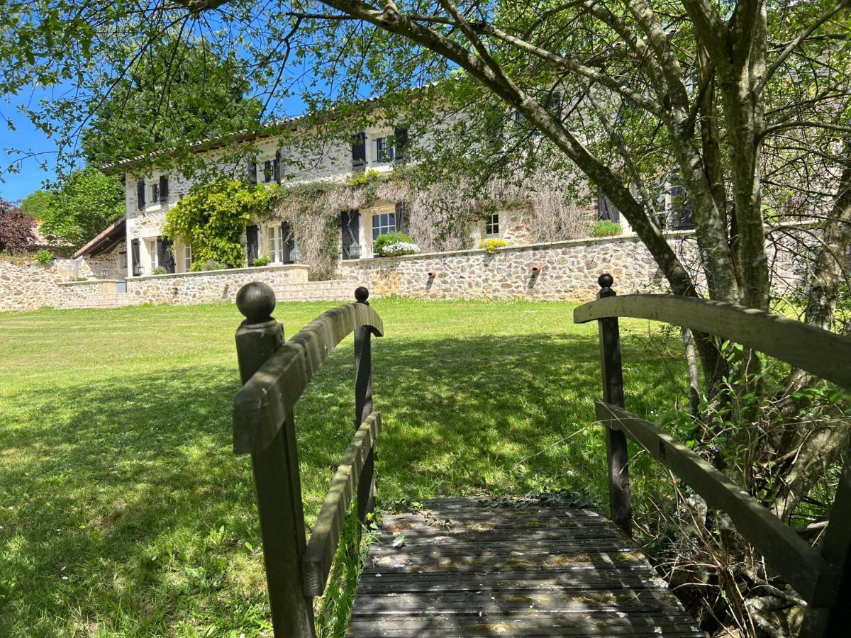 Hotel Domaine De Brise Bois Rouzède