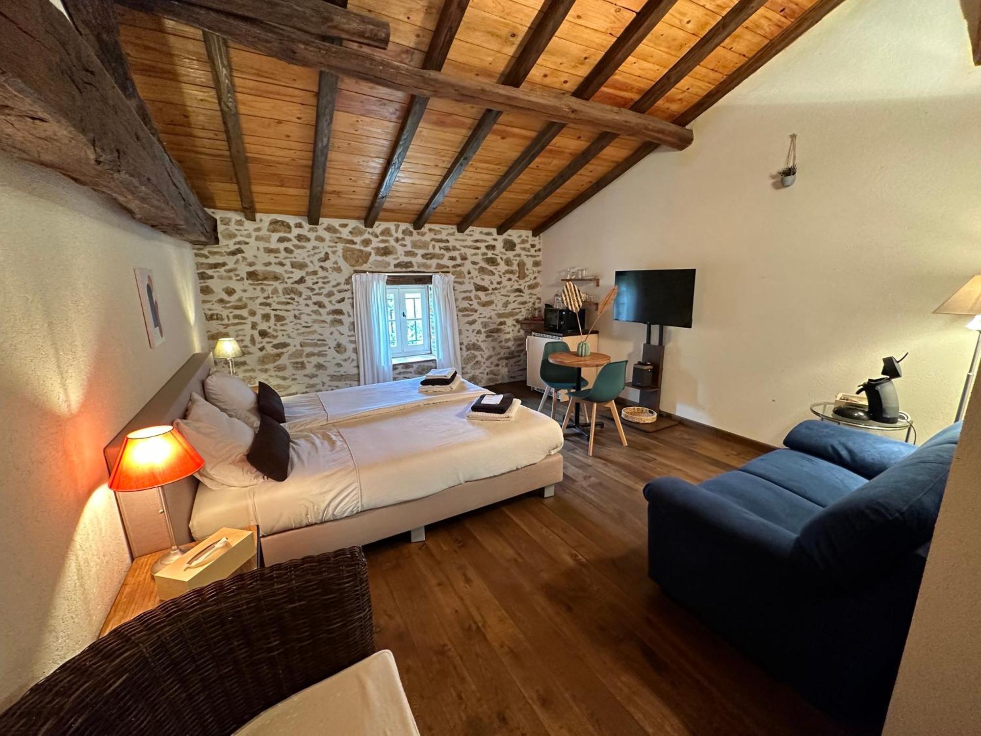 Hotel Domaine De Brise Bois Rouzède